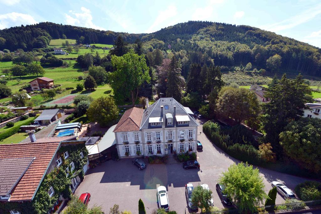 Logis La Residence Le Val-d'Ajol Exterior foto